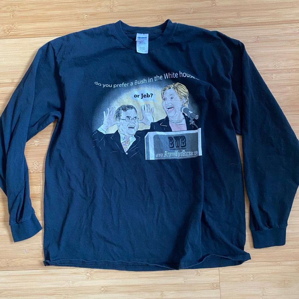 Weird humor shirt with Hillary Clinton and Jeb Bush XL